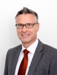 Referenteninterview mit Torsten Erwied: Die Vorteile von Ultraschall-Kopfnähten bei Standbeuteln
